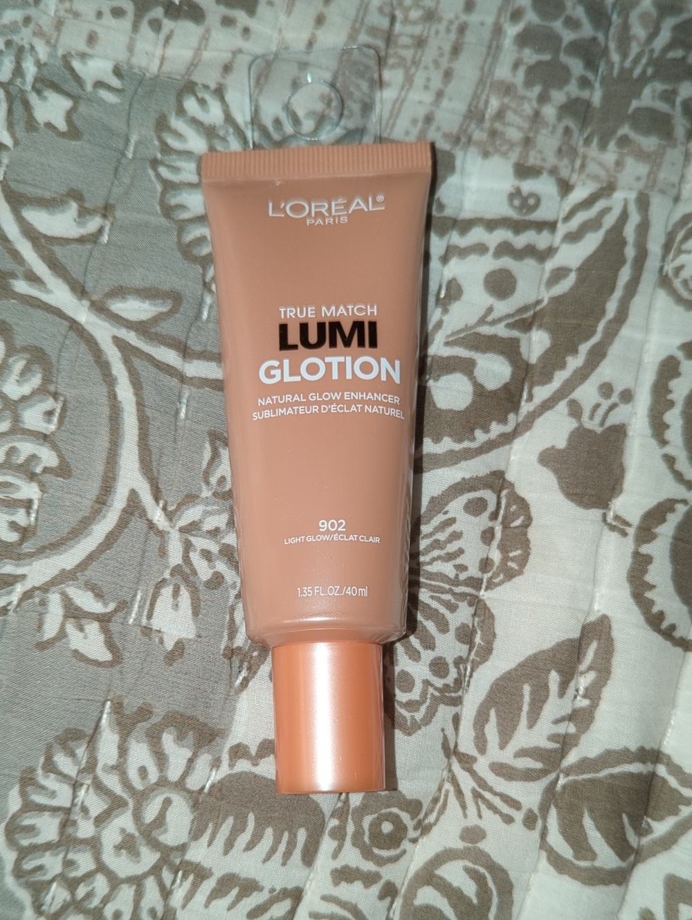 L'Oreal Lumi Glotion 902 Peach Glow